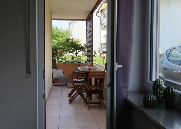 アパート Westside *