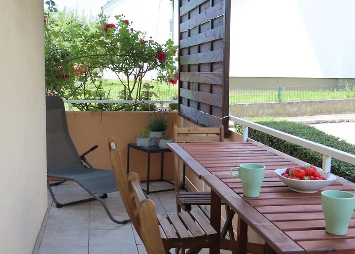 Westside アパート